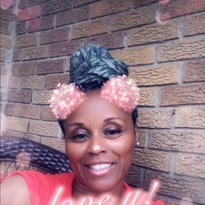 Meet your Posher, Toni